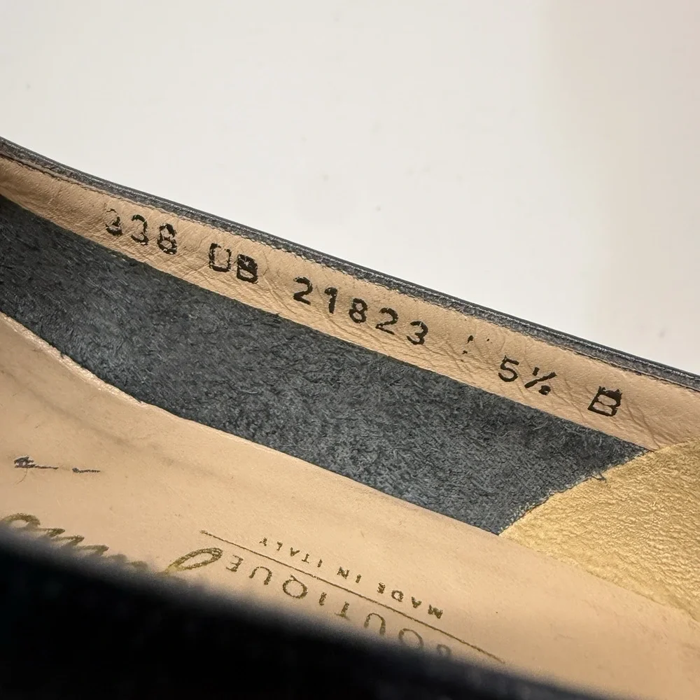 Vintage Salvatore Ferragamo Vara Leather Boutique Lillaz Bow Shoes Navy 5.5 B